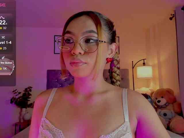 Ximena-sotto webcam