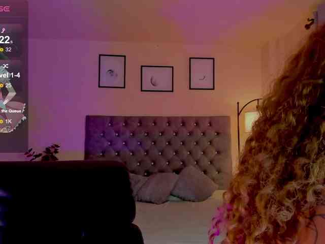 Ximena-sotto webcam