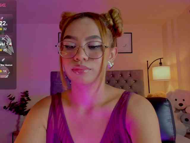 Ximena-sotto webcam