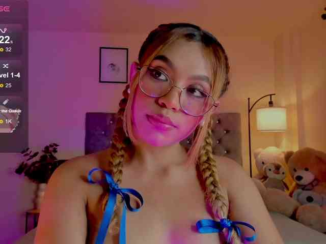 Ximena-sotto webcam