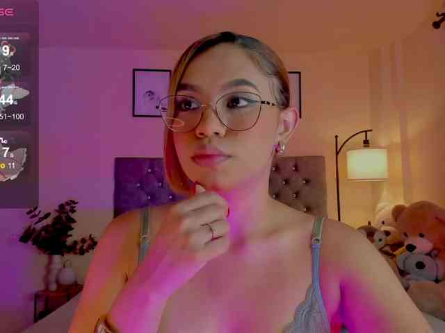 Ximena-sotto webcam