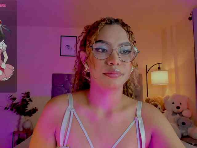 Ximena-sotto webcam