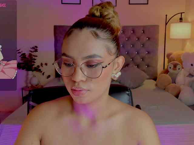Ximena-sotto webcam
