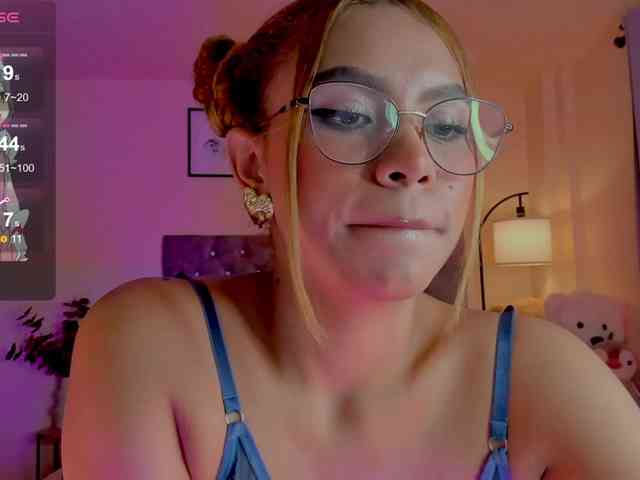 Ximena-sotto webcam