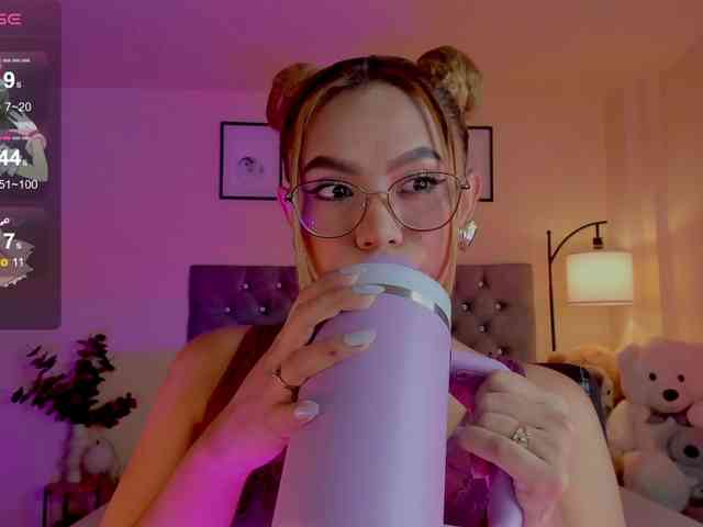Ximena-sotto webcam