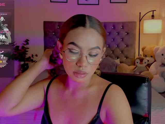 Ximena-sotto webcam