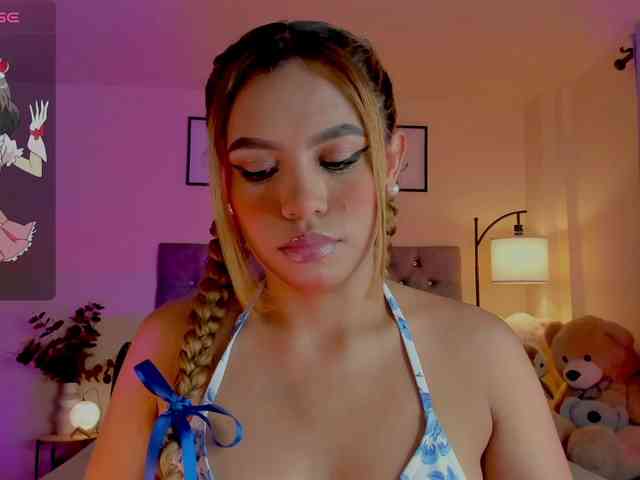 Ximena-sotto webcam