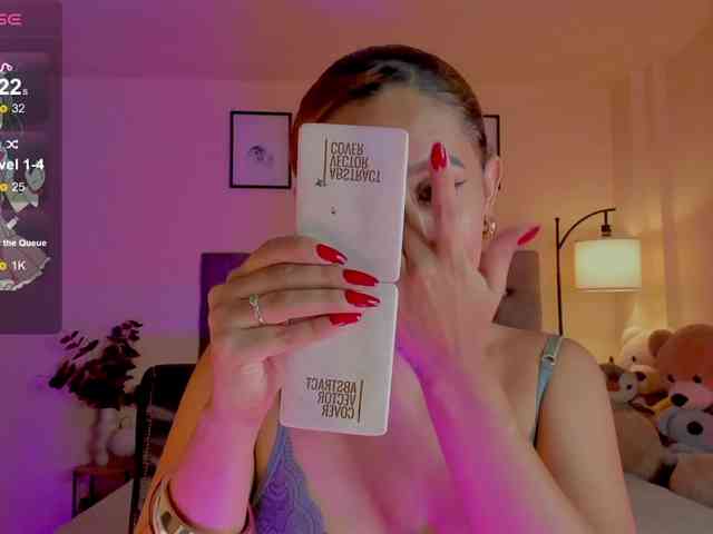 Ximena-sotto webcam