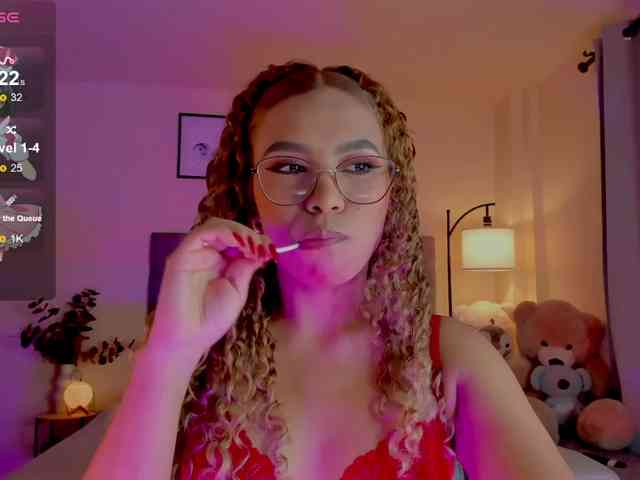Ximena-sotto webcam