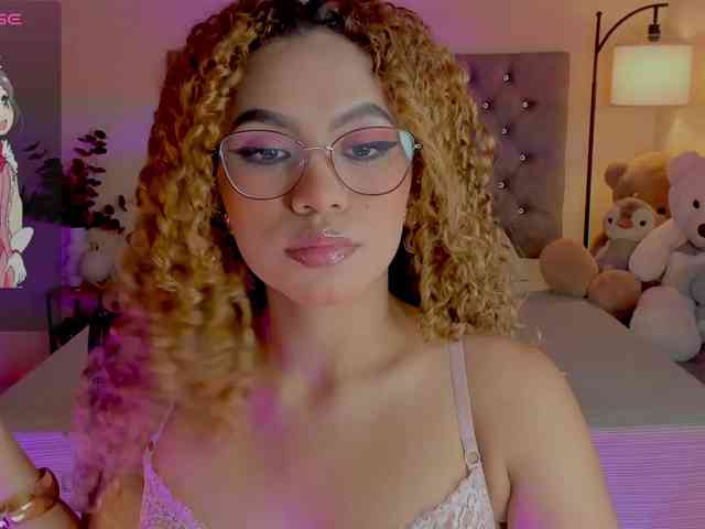 Ximena-sotto webcam