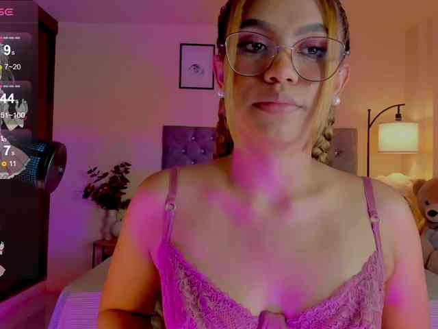 Ximena-sotto webcam