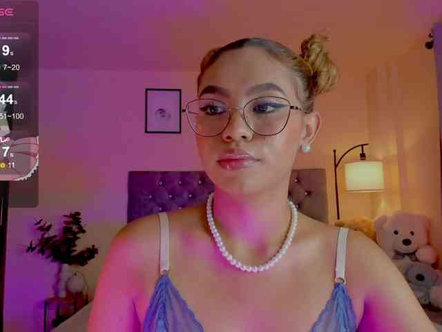 Ximena-sotto webcam