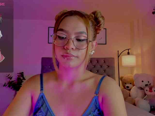 Ximena-sotto webcam