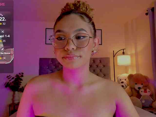 Ximena-sotto webcam
