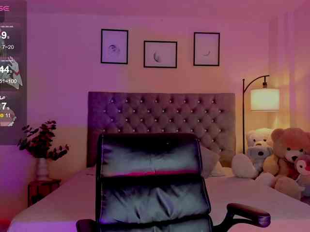 Ximena-sotto webcam