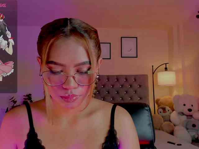 Ximena-sotto webcam