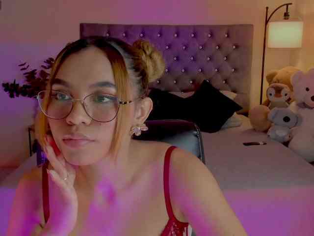 Ximena-sotto webcam