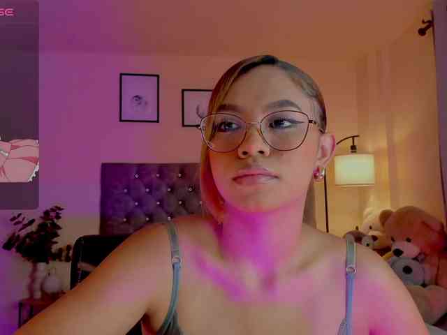 Ximena-sotto webcam