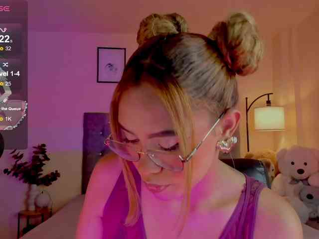 Ximena-sotto webcam