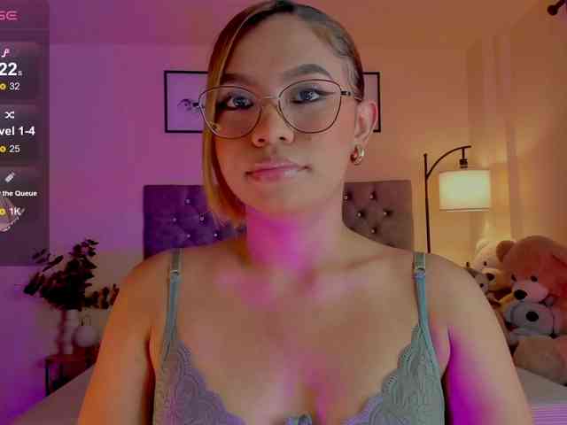 Ximena-sotto webcam
