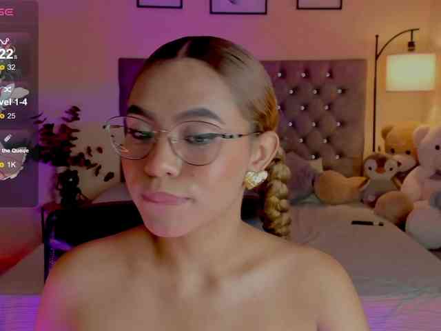 Ximena-sotto webcam