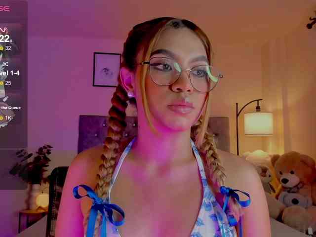 Ximena-sotto webcam