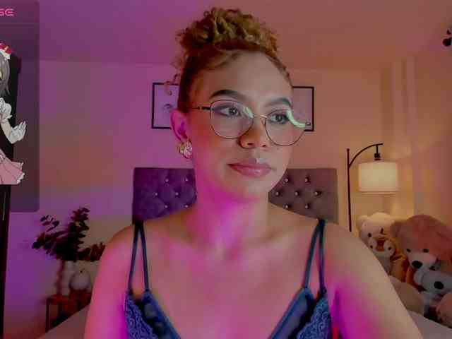 Ximena-sotto webcam