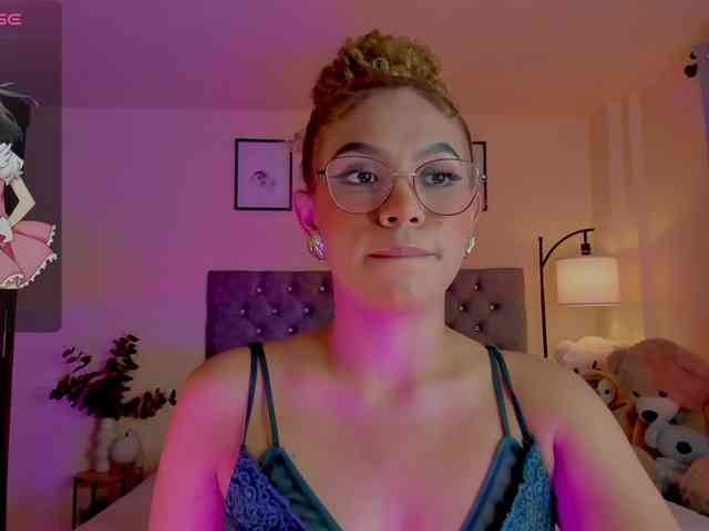 Ximena-sotto webcam