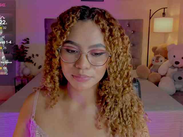Ximena-sotto webcam