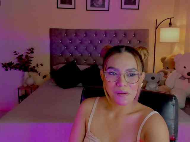 Ximena-sotto webcam
