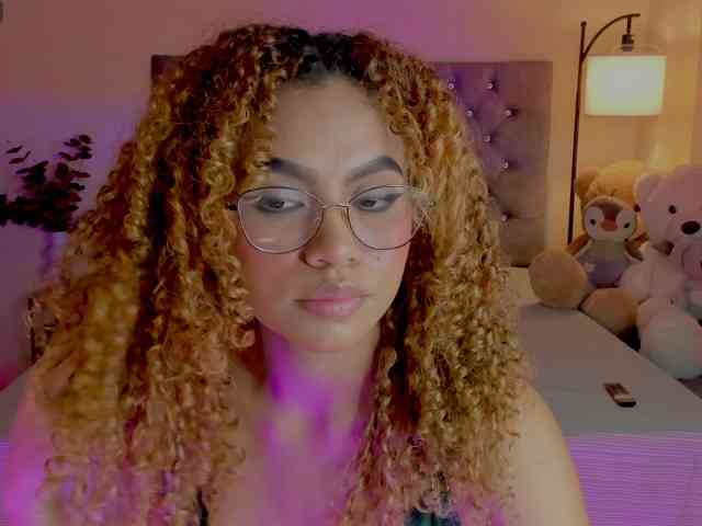 Ximena-sotto webcam