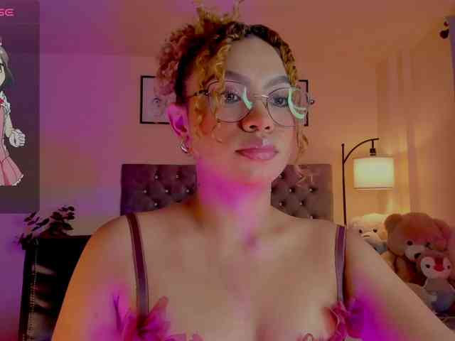 Ximena-sotto webcam