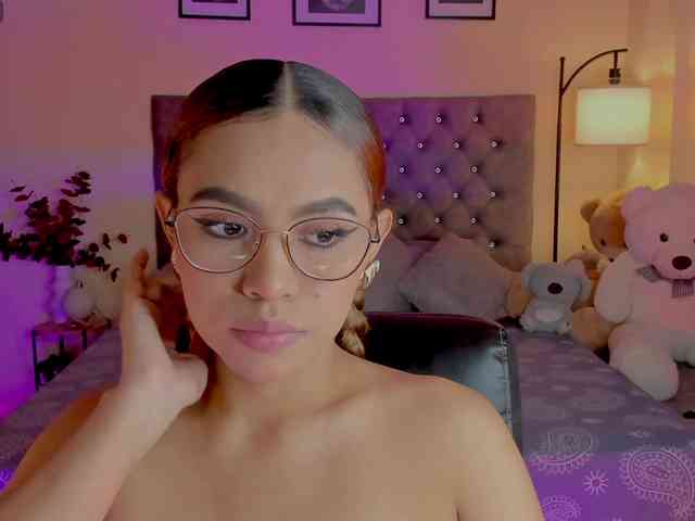 Ximena-sotto webcam