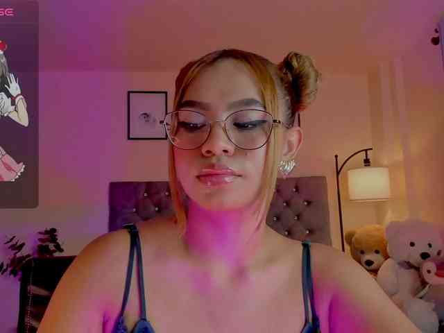 Ximena-sotto webcam