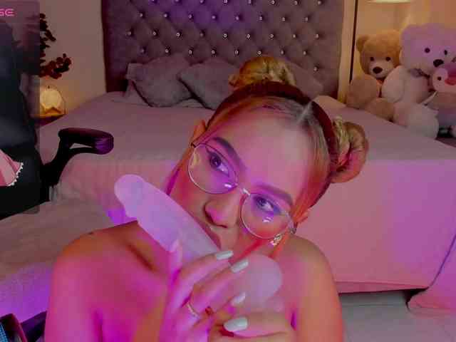 Ximena-sotto webcam