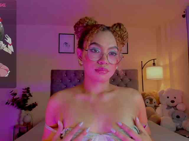 Ximena-sotto webcam
