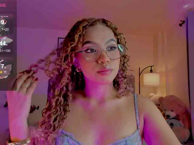 Ximena-sotto webcam