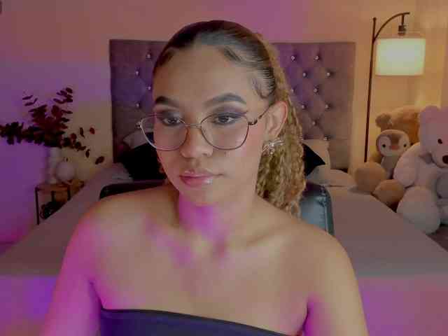 Ximena-sotto webcam