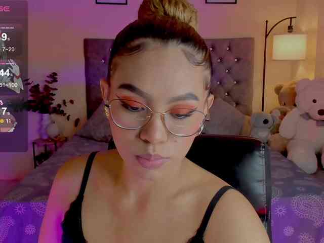 Ximena-sotto webcam