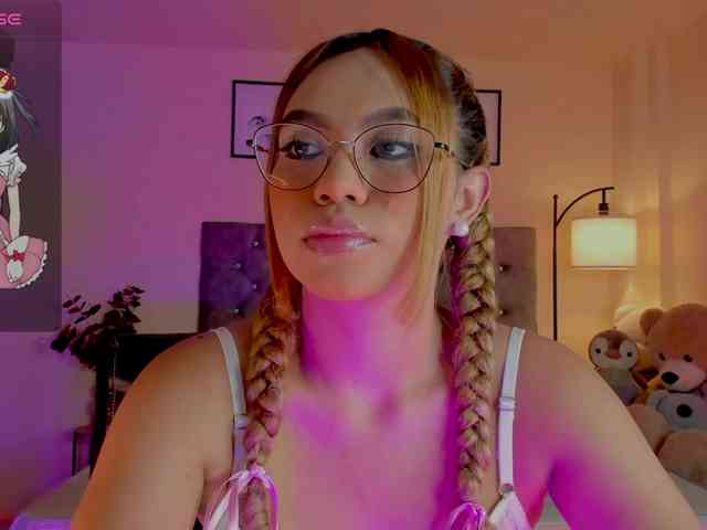 Ximena-sotto webcam
