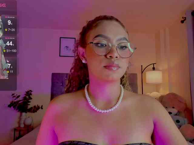 Ximena-sotto webcam