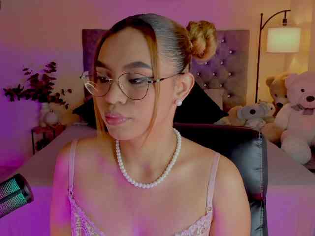 Ximena-sotto webcam