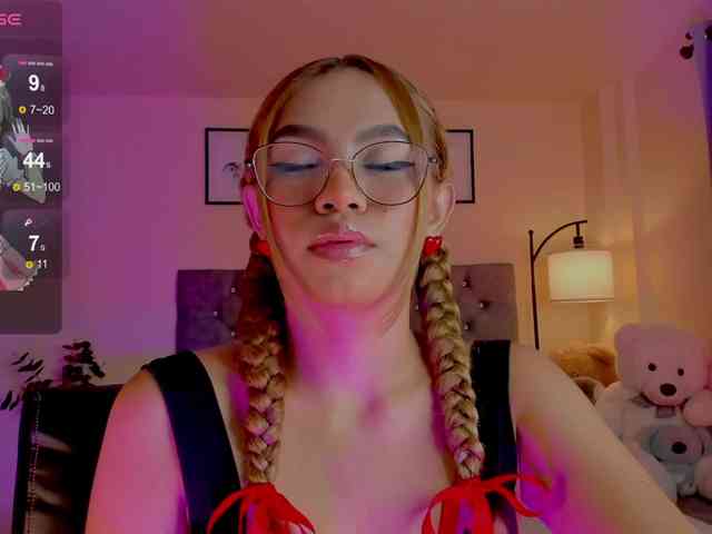 Ximena-sotto webcam