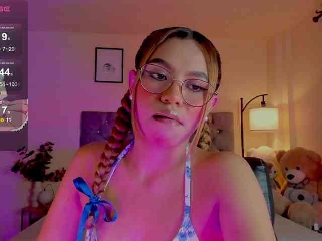Ximena-sotto webcam