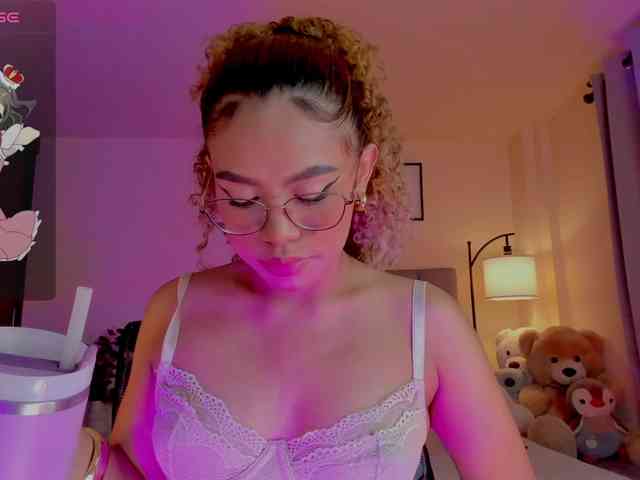 Ximena-sotto webcam