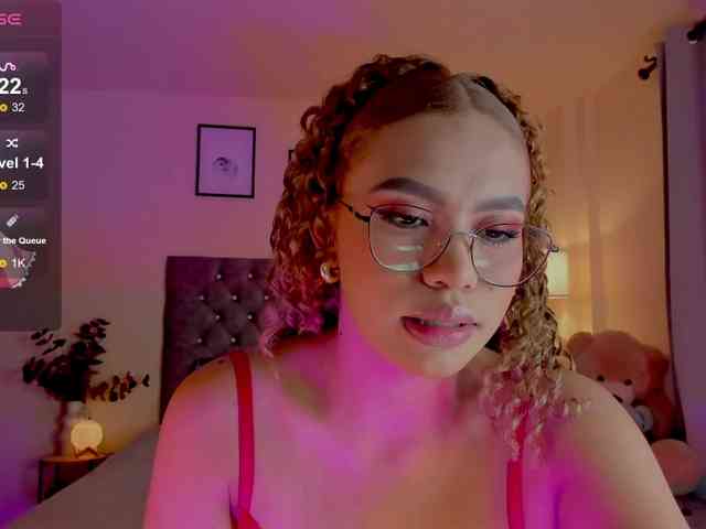 Ximena-sotto webcam
