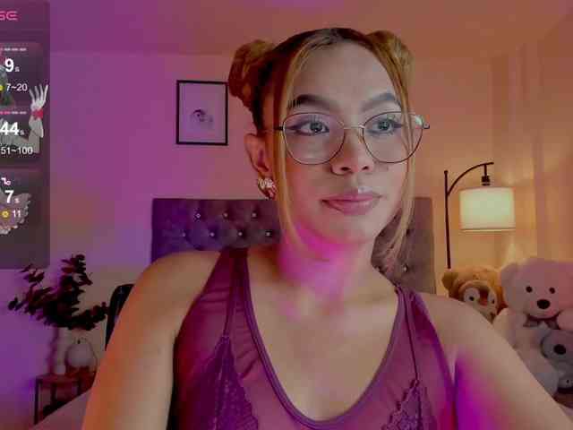Ximena-sotto webcam