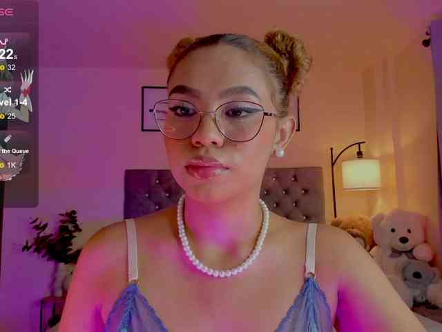 Ximena-sotto webcam