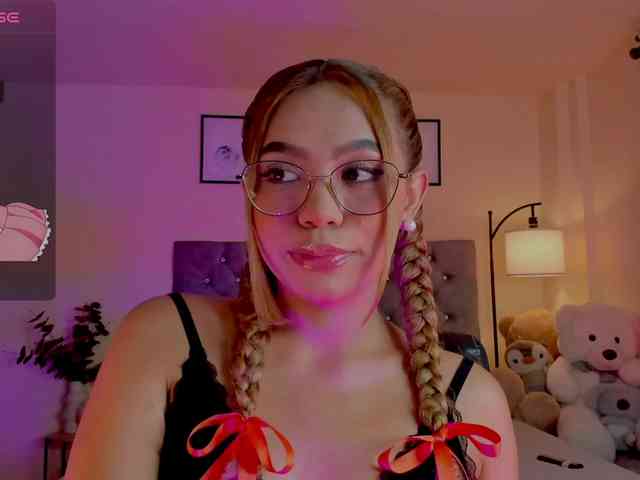 Ximena-sotto webcam
