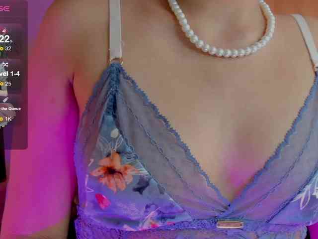 Ximena-sotto webcam